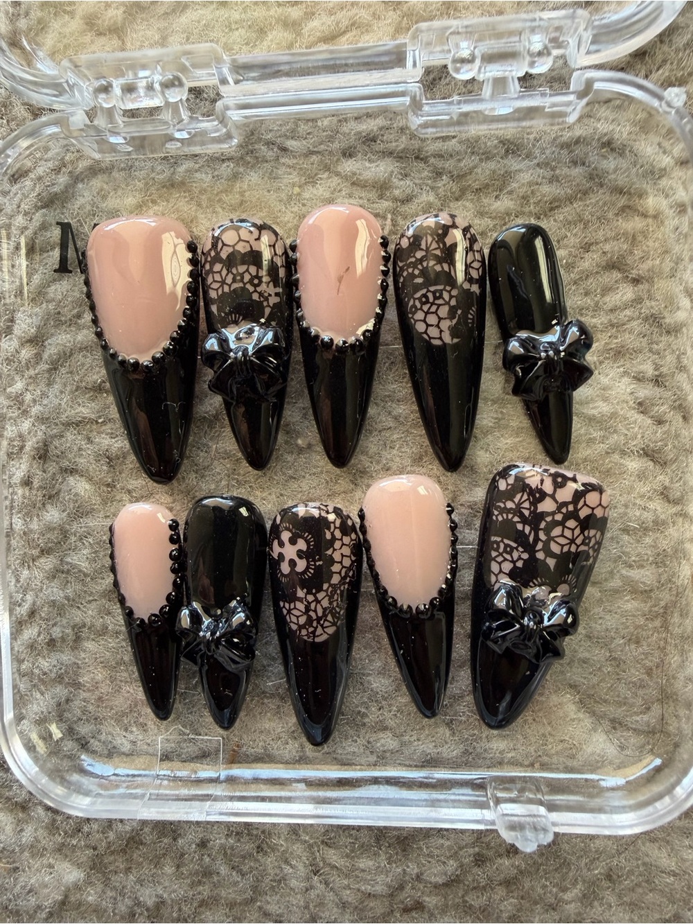 **NWT**Handmade Black & Nude Lace Stiletto Press-On Nails with Bow Accents